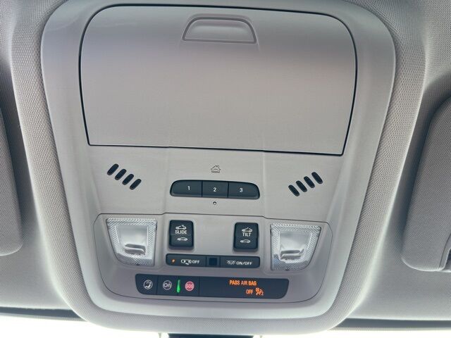 2023 GMC Acadia SLE Green Bay WI