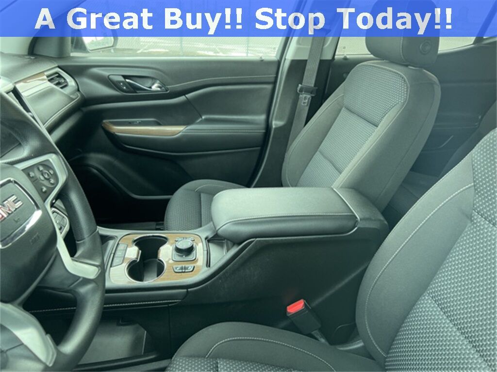 2023 GMC Acadia SLE Green Bay WI