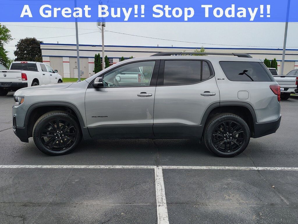 2023 GMC Acadia SLE Green Bay WI
