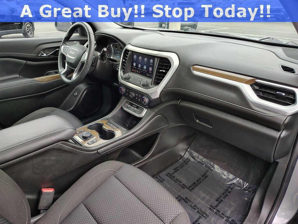2023 GMC Acadia SLE Green Bay WI