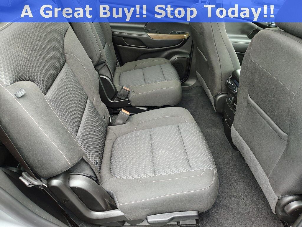 2023 GMC Acadia SLE Green Bay WI