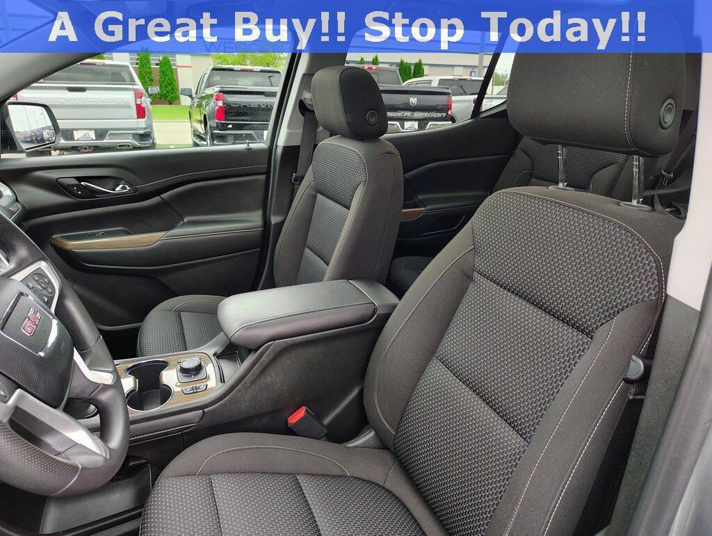 2023 GMC Acadia SLE Green Bay WI