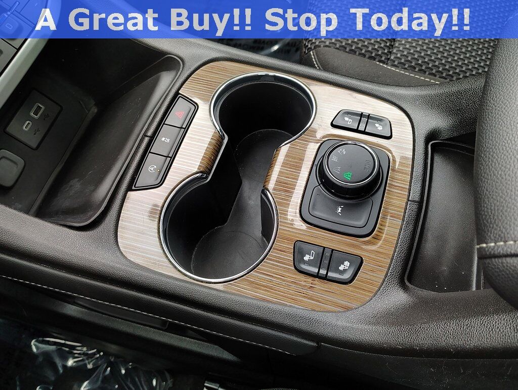 2023 GMC Acadia SLE Green Bay WI