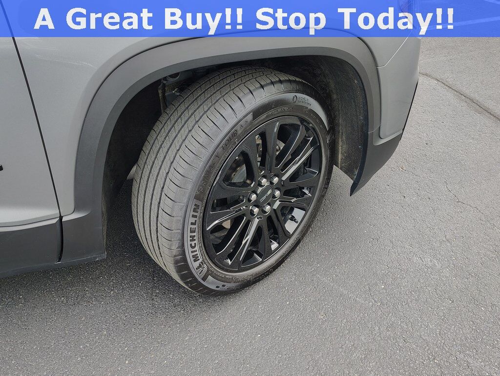 2023 GMC Acadia SLE Green Bay WI