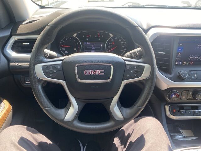 2023 GMC Acadia SLE Green Bay WI