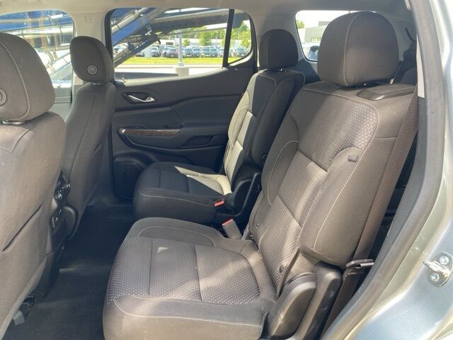 2023 GMC Acadia SLE Green Bay WI