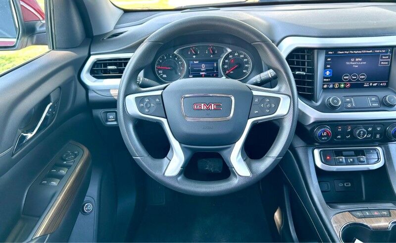 2023 GMC Acadia SLE Harper KS
