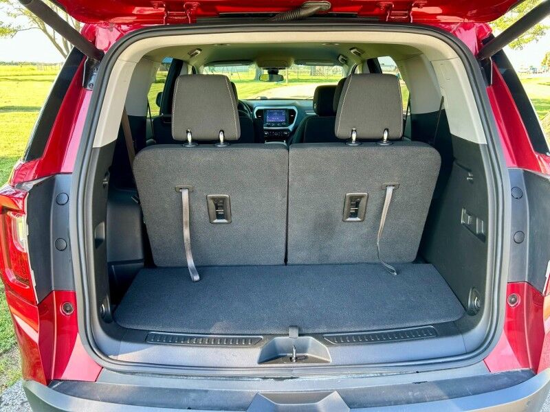 2023 GMC Acadia SLE Harper KS