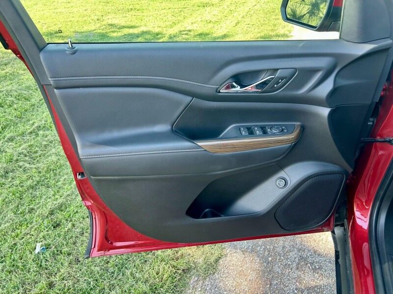 2023 GMC Acadia SLE Harper KS