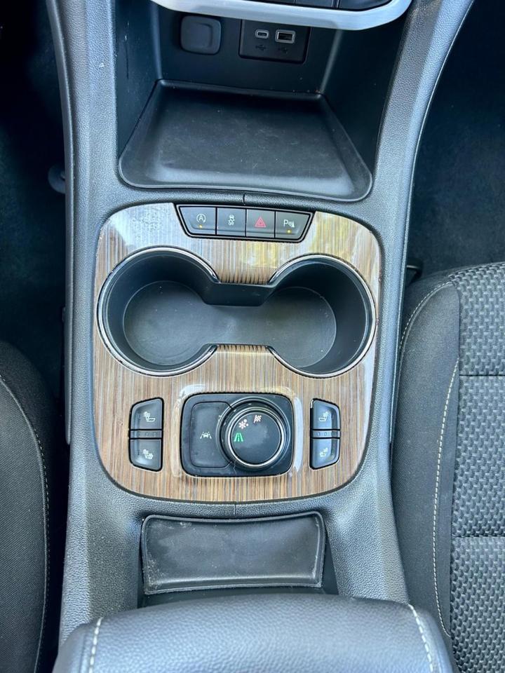 2023 GMC Acadia SLE Harper KS