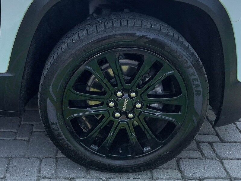 2023 GMC Acadia SLE Wilmington NC
