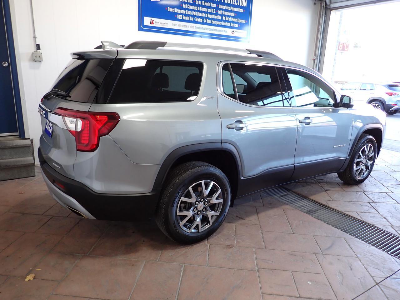 2023 GMC Acadia SLT AWD 4DR LEATHER Listowel ON