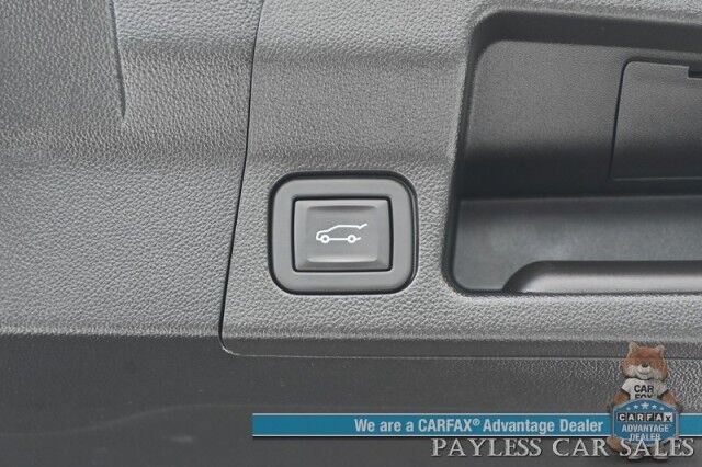 2023 GMC Acadia SLT / AWD / Auto Start / Power & Heated Leather Seats / NAV / Bose Speakers / Lane Departure & Blind Spot Alert / Rear Captain Chairs /3rd Row / Seats 6 / Apple CarPlay & Android Auto / Back Up Camera / 1-Owner Anchorage AK
