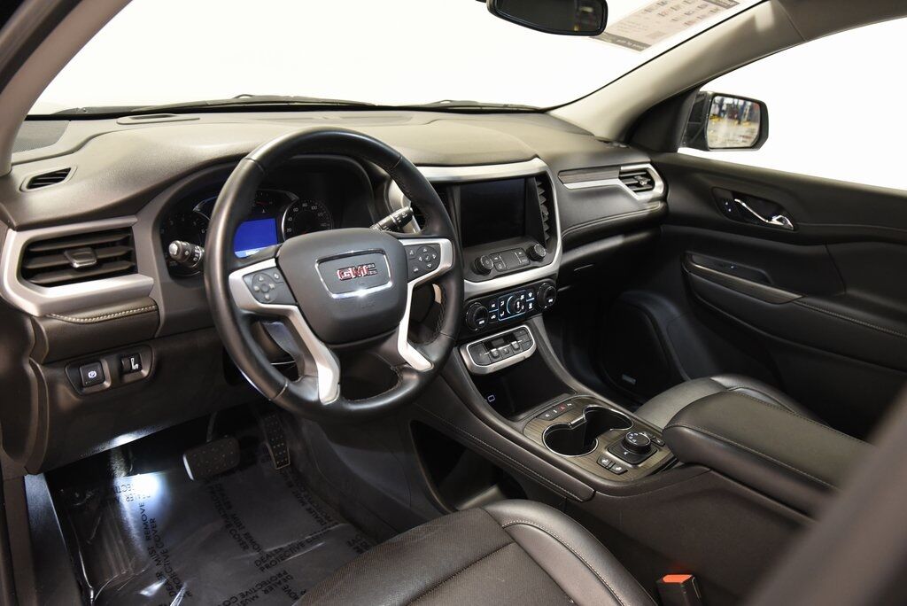 2023 GMC Acadia SLT Akron