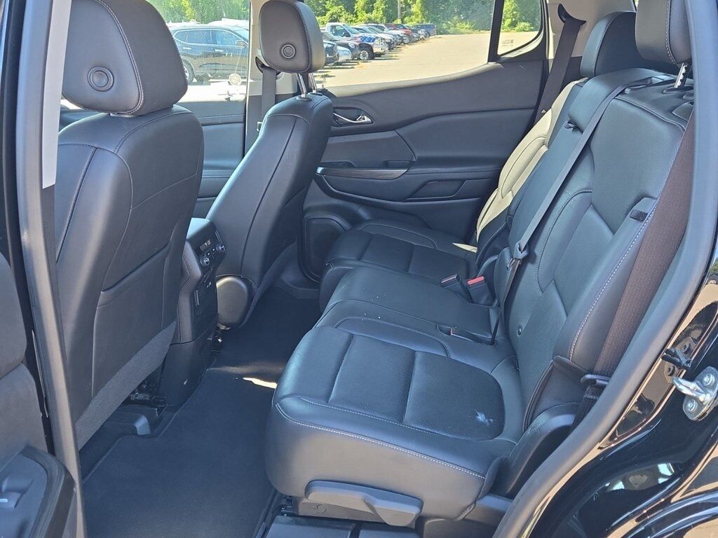 2023 GMC Acadia SLT Akron