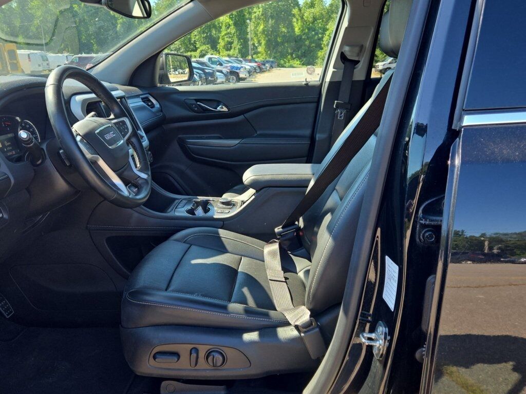 2023 GMC Acadia SLT Akron