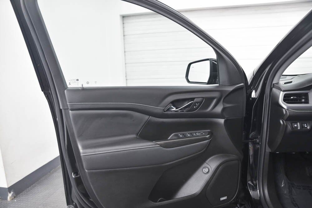 2023 GMC Acadia SLT Akron OH