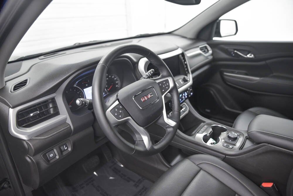 2023 GMC Acadia SLT Akron OH
