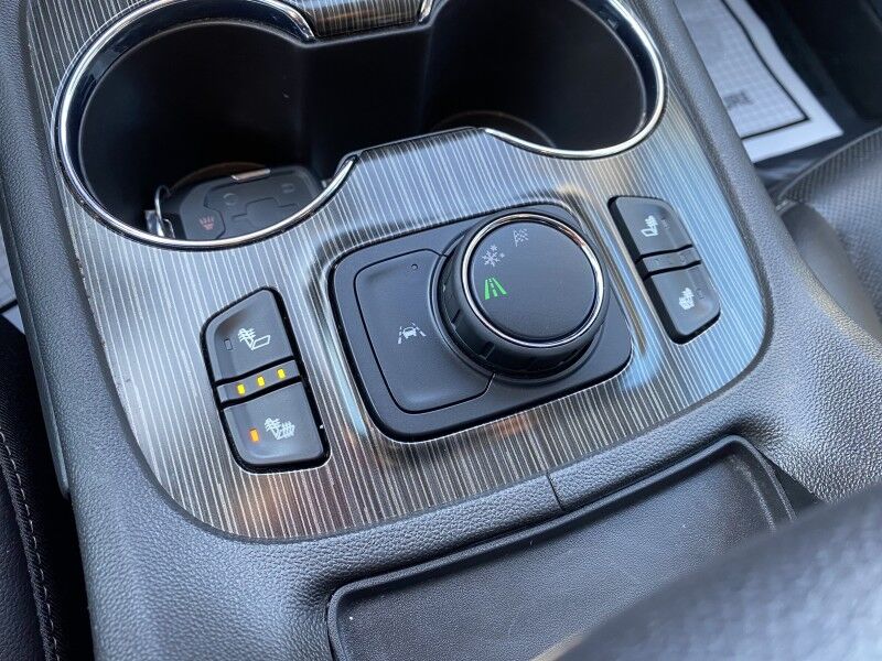 2023 GMC Acadia SLT Bristol  PA