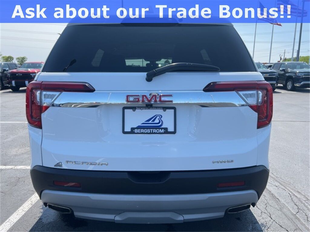 2023 GMC Acadia SLT Green Bay WI