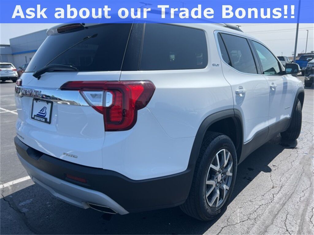 2023 GMC Acadia SLT Green Bay WI