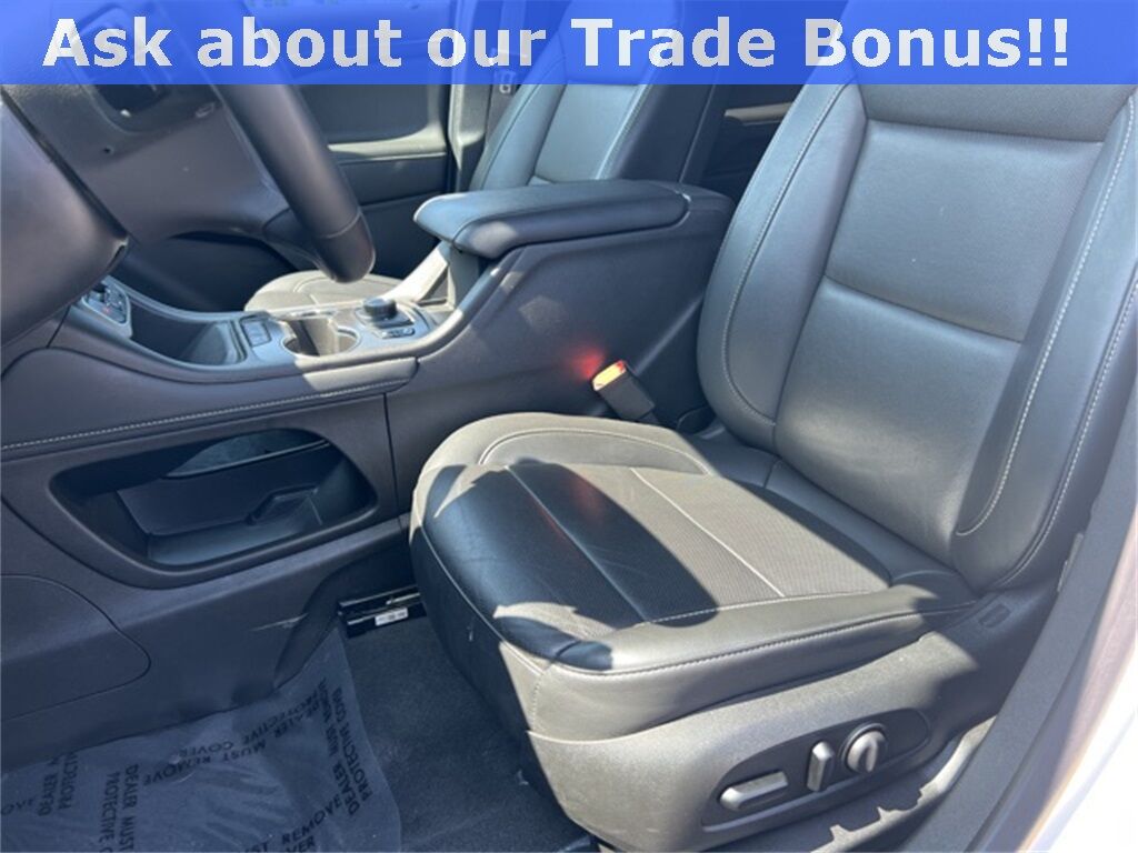 2023 GMC Acadia SLT Green Bay WI