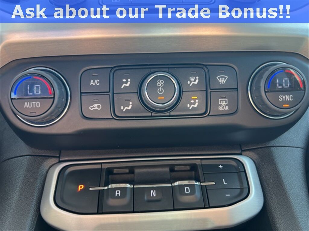 2023 GMC Acadia SLT Green Bay WI