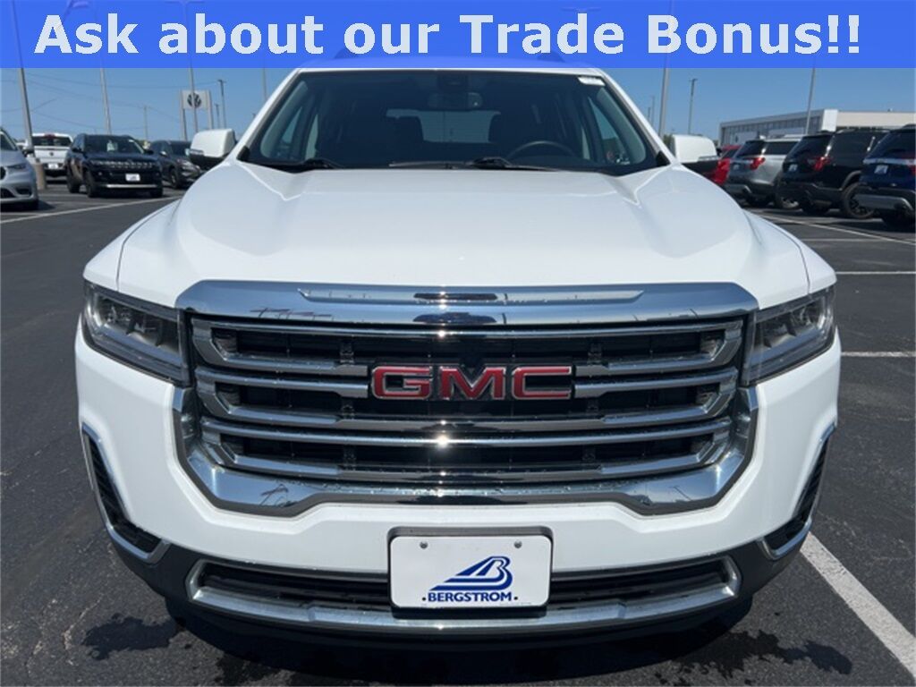 2023 GMC Acadia SLT Green Bay WI