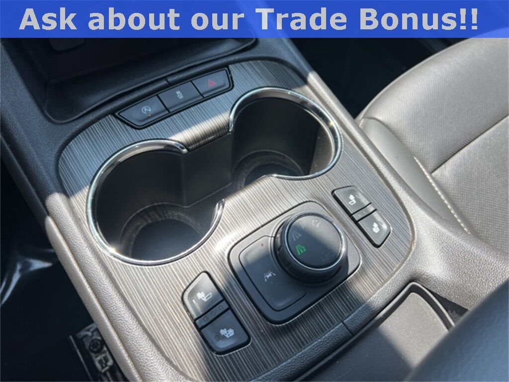 2023 GMC Acadia SLT Green Bay WI