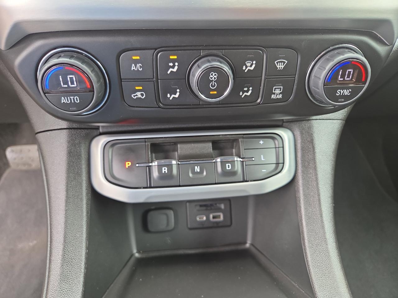 2023 GMC Acadia SLT Hamburg PA