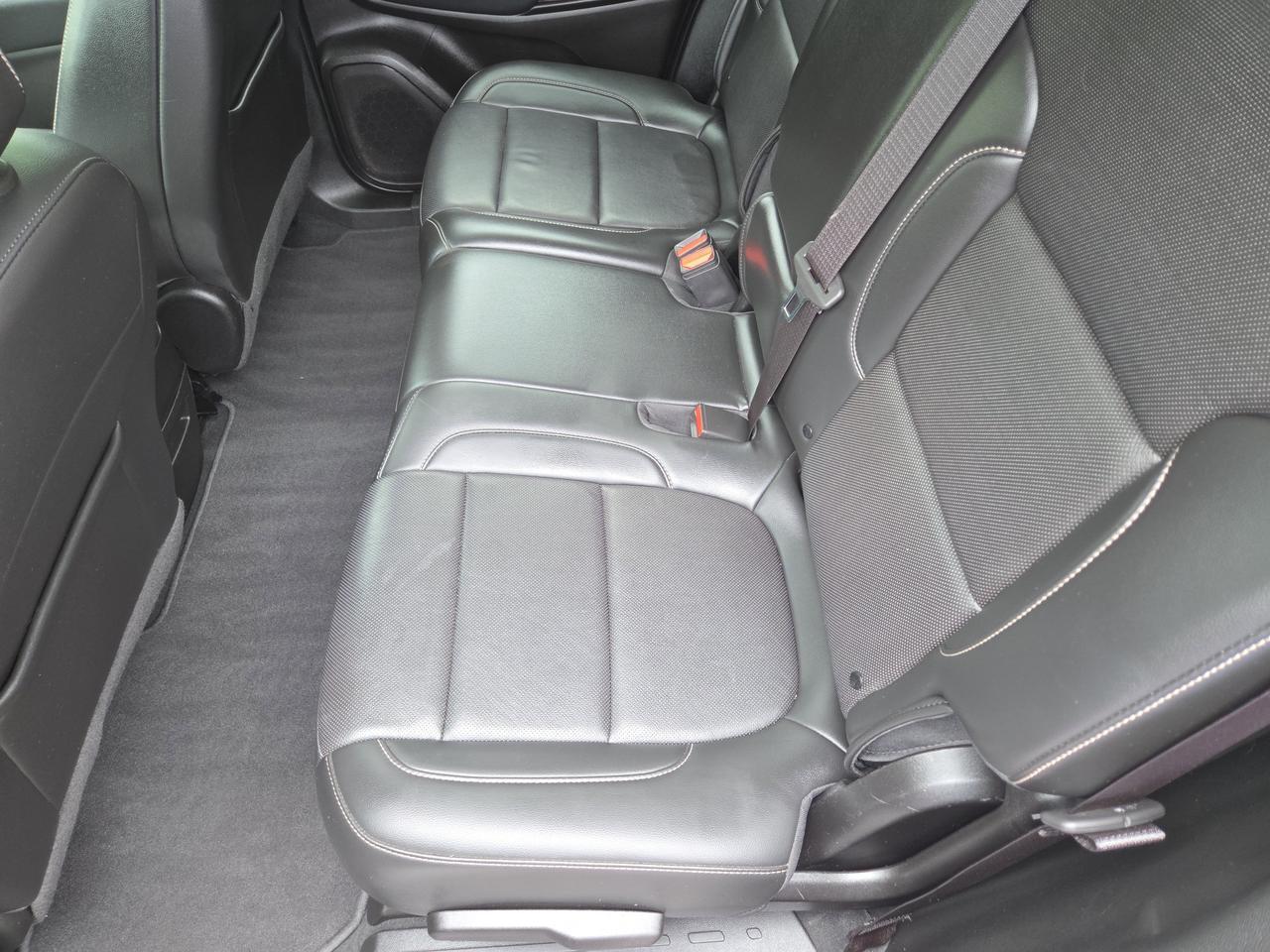 2023 GMC Acadia SLT Hamburg PA