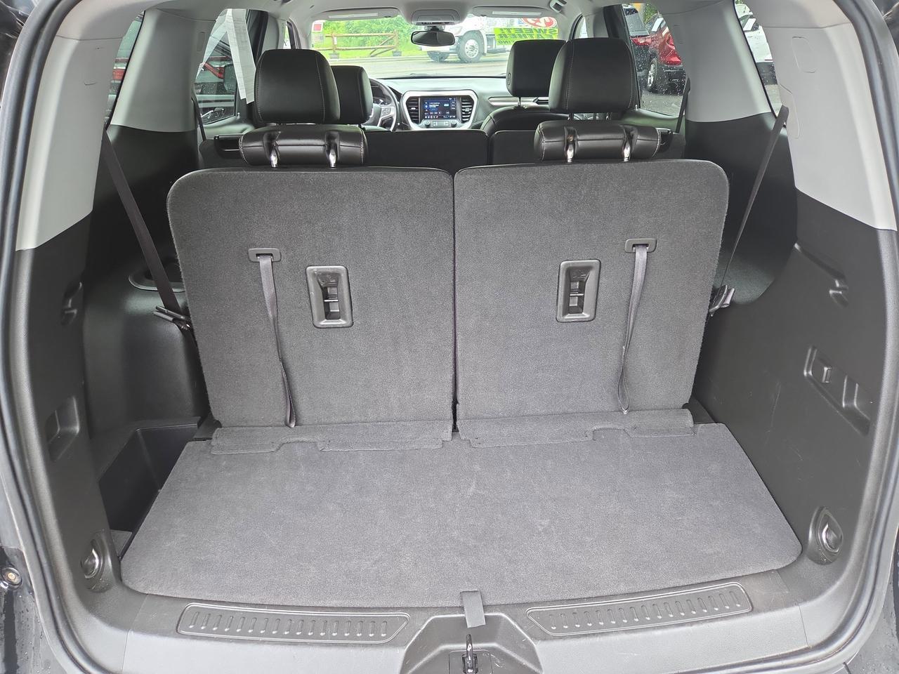 2023 GMC Acadia SLT Hamburg PA