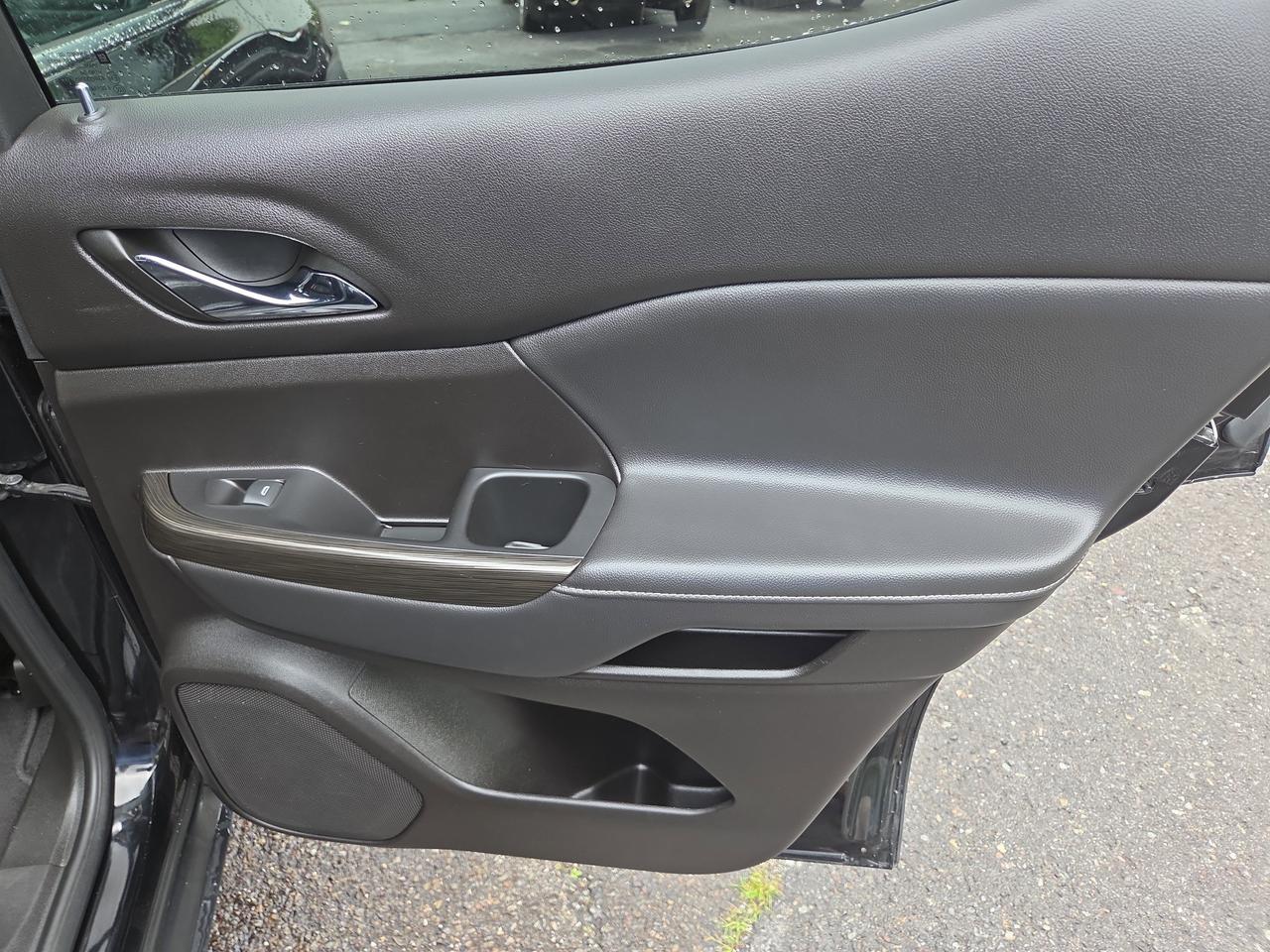 2023 GMC Acadia SLT Hamburg PA