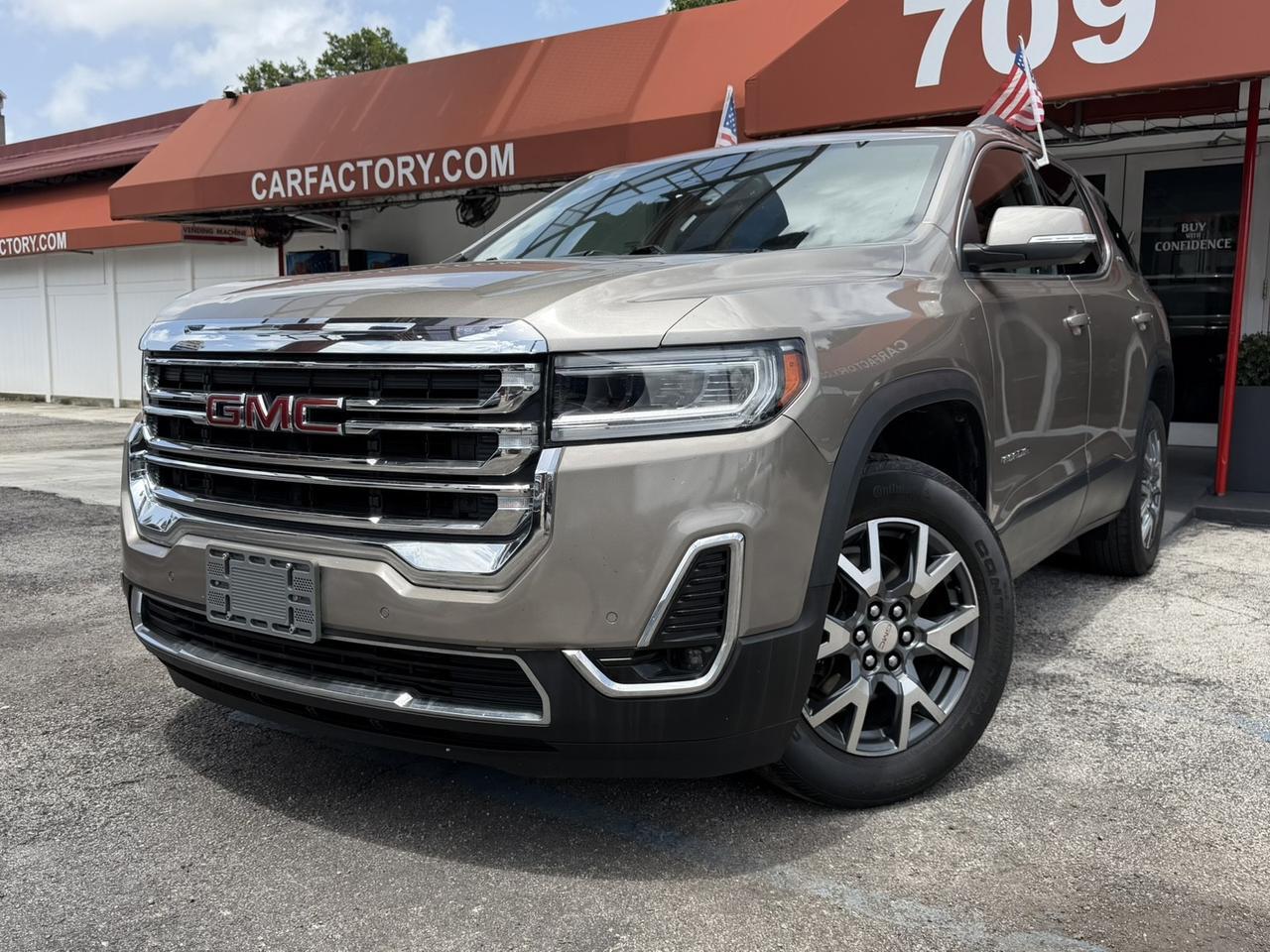 2023 GMC Acadia SLT