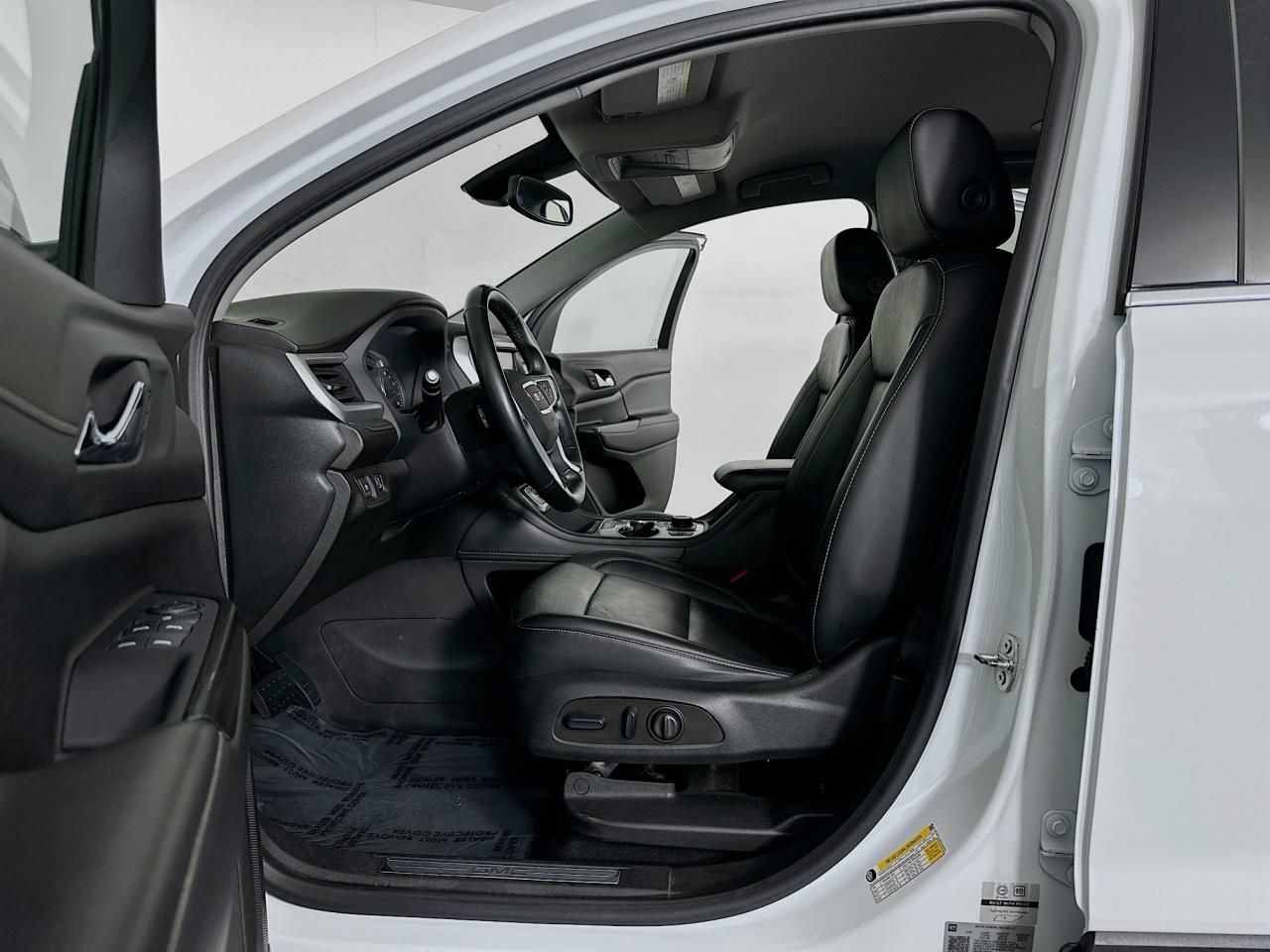 2023 GMC Acadia SLT Tacoma WA