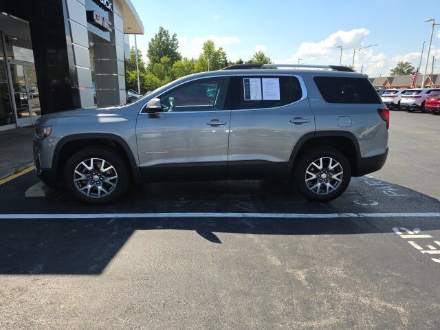 2023 GMC Acadia SLT