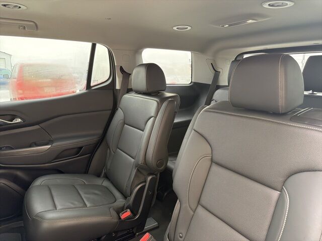 2023 GMC Acadia SLT Watertown SD