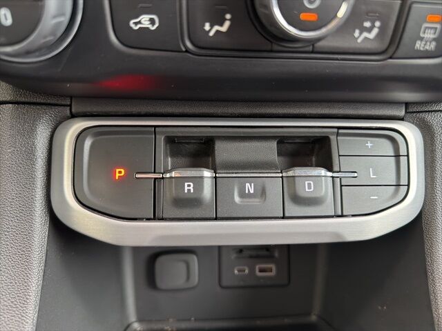 2023 GMC Acadia SLT Watertown SD