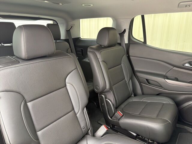 2023 GMC Acadia SLT Watertown SD