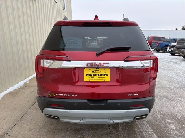 2023 GMC Acadia SLT Watertown SD