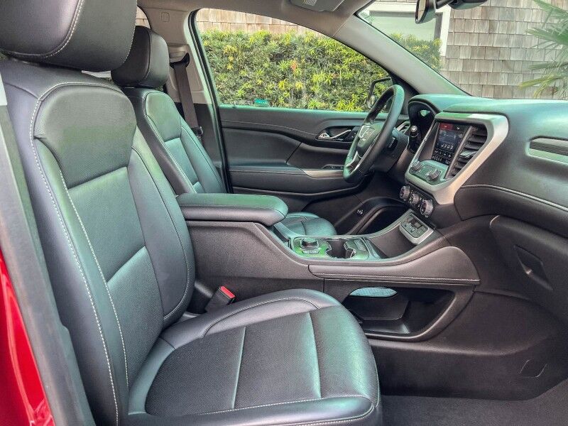 2023 GMC Acadia SLT Wilmington NC