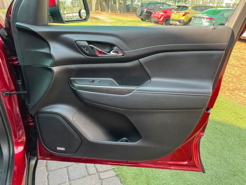 2023 GMC Acadia SLT Wilmington NC