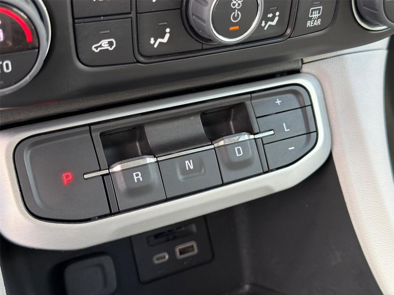 2023 GMC Acadia SLT Hagerstown MD