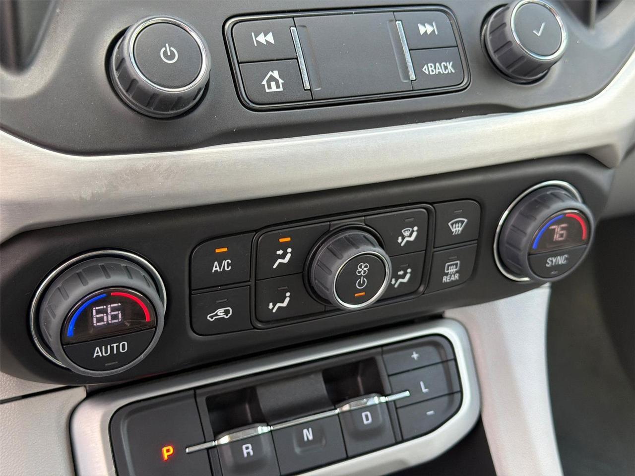 2023 GMC Acadia SLT Hagerstown MD