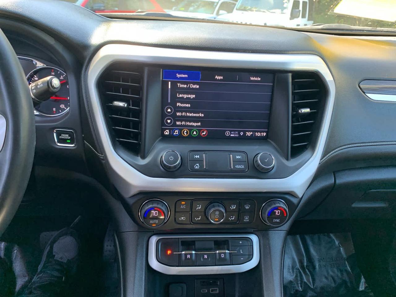 2023 GMC Acadia SLT Dartmouth MA