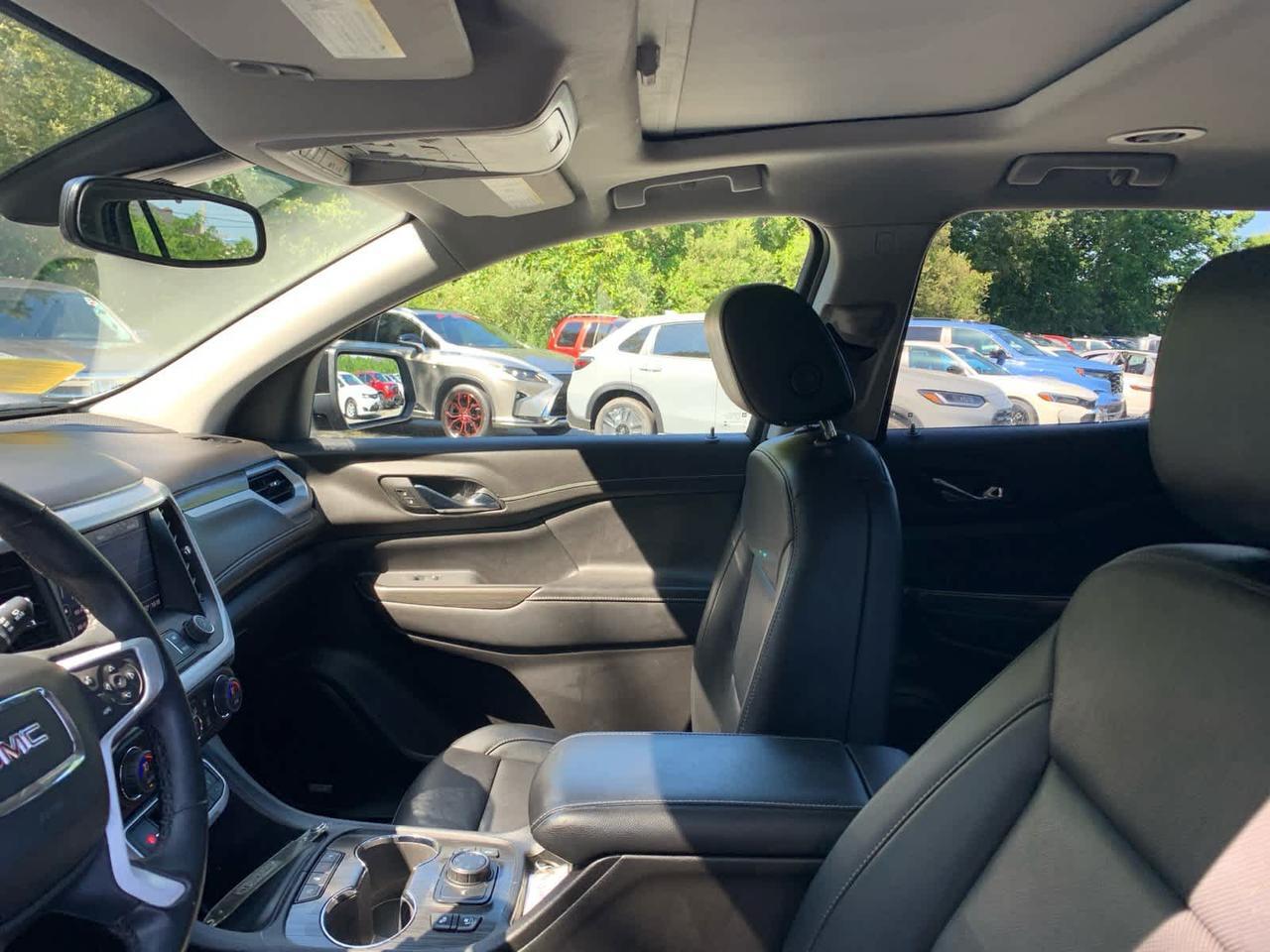 2023 GMC Acadia SLT Dartmouth MA