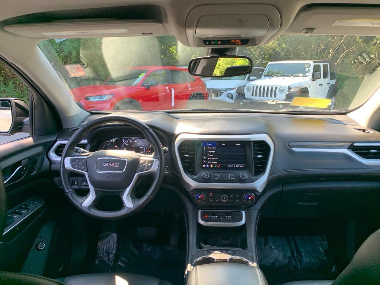 2023 GMC Acadia SLT Dartmouth MA