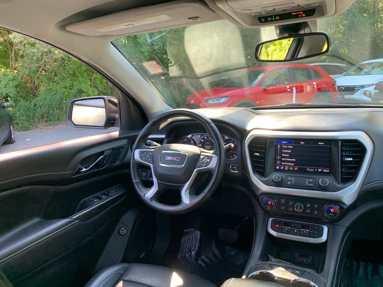 2023 GMC Acadia SLT Dartmouth MA
