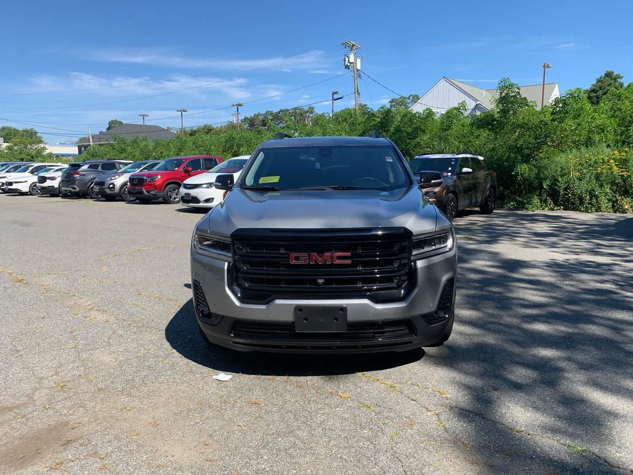2023 GMC Acadia SLT Dartmouth MA