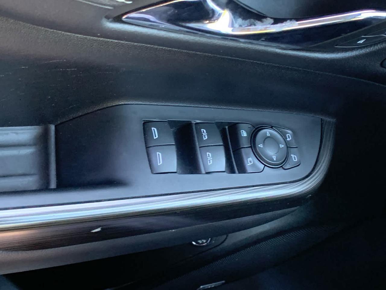 2023 GMC Acadia SLT Dartmouth MA